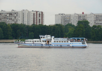 18555