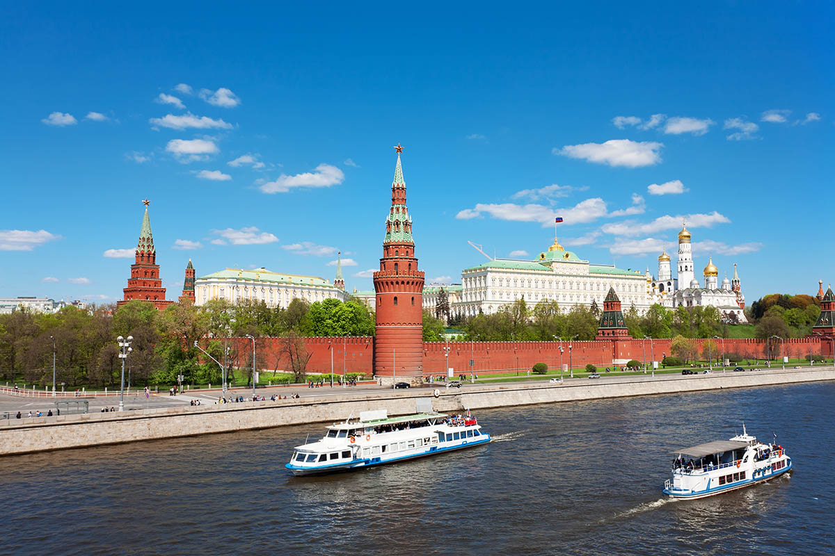 Теплоходы Москва и Москвич